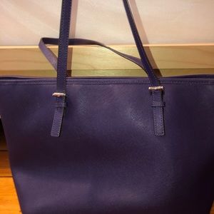 Michael Kors Jet Set Travel - MD Carry All